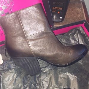 Vince camuto Hadley boots